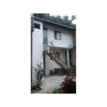 Nameštena garsonjera za izdavanje