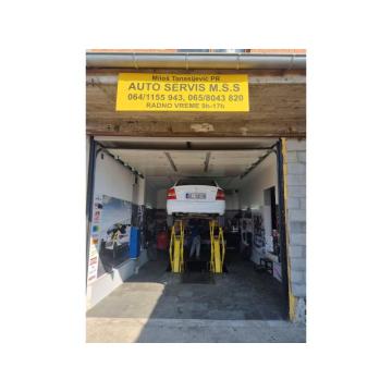 Polovni i novi delovi auto servis