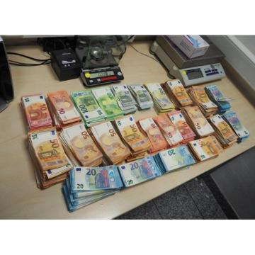 БРЗ И ПОУЗДАН КРЕДИТ ЗА ОСОБЕ У ПОТРЕБИ