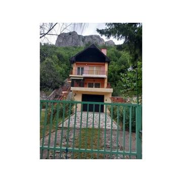 Kuća u Sićevu, spratna, Niška Banja, 163m2 