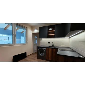 Surčin.Izdajem stan