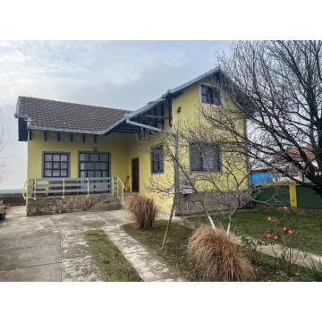 Iznajmljujem nove sobe za radnike/ studente u Jarkovcima/ Indjija