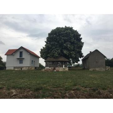 Kuća na prodaju-Beljina-Barajevo