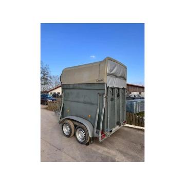 Kombi prikolica za konje