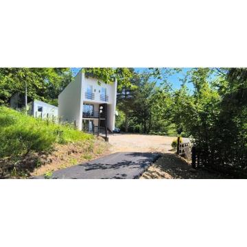 Zlatibor – Moderna kuća sa dodatnom stambenom jedinicom, Zova (plac 600 m²)