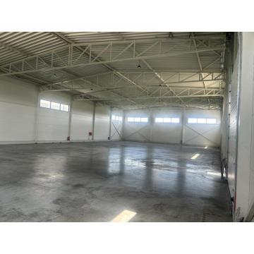 Izdajem hale - magacinski prostor u Ovči u Beogradu.