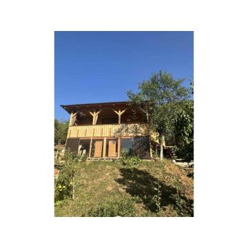 Lepa nova brvnara u Vrdniku se izdaje na dan ili vise 