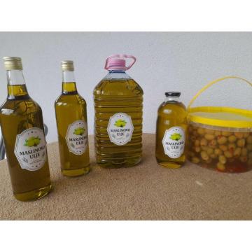 Domace maslinovo ulje i masline