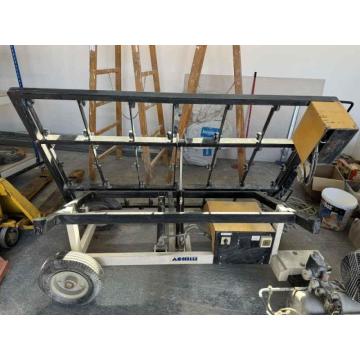 Masina za kamenoresce – za secenje  kamenih ploca 