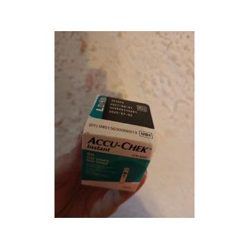 Prodajem Accu Chek Instant 